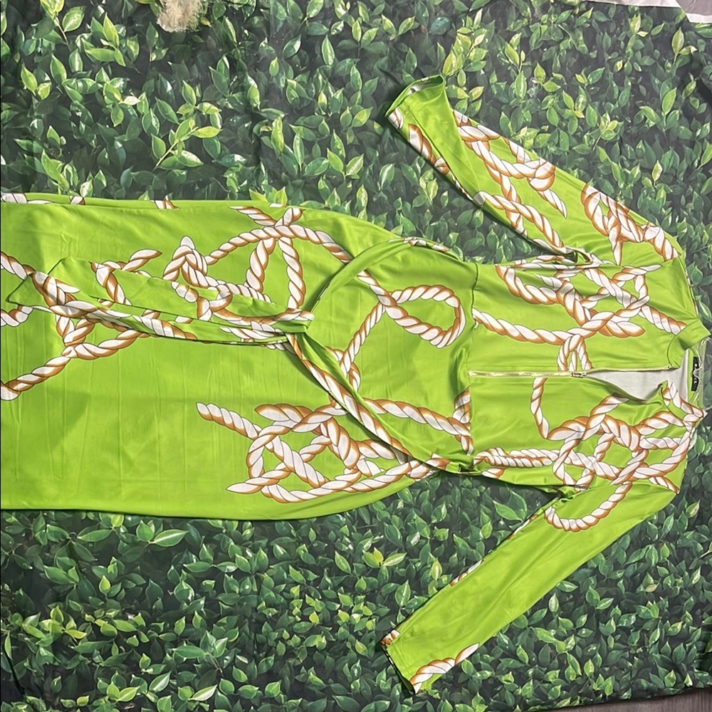 Vibrant Green Dress with Rope Pattern